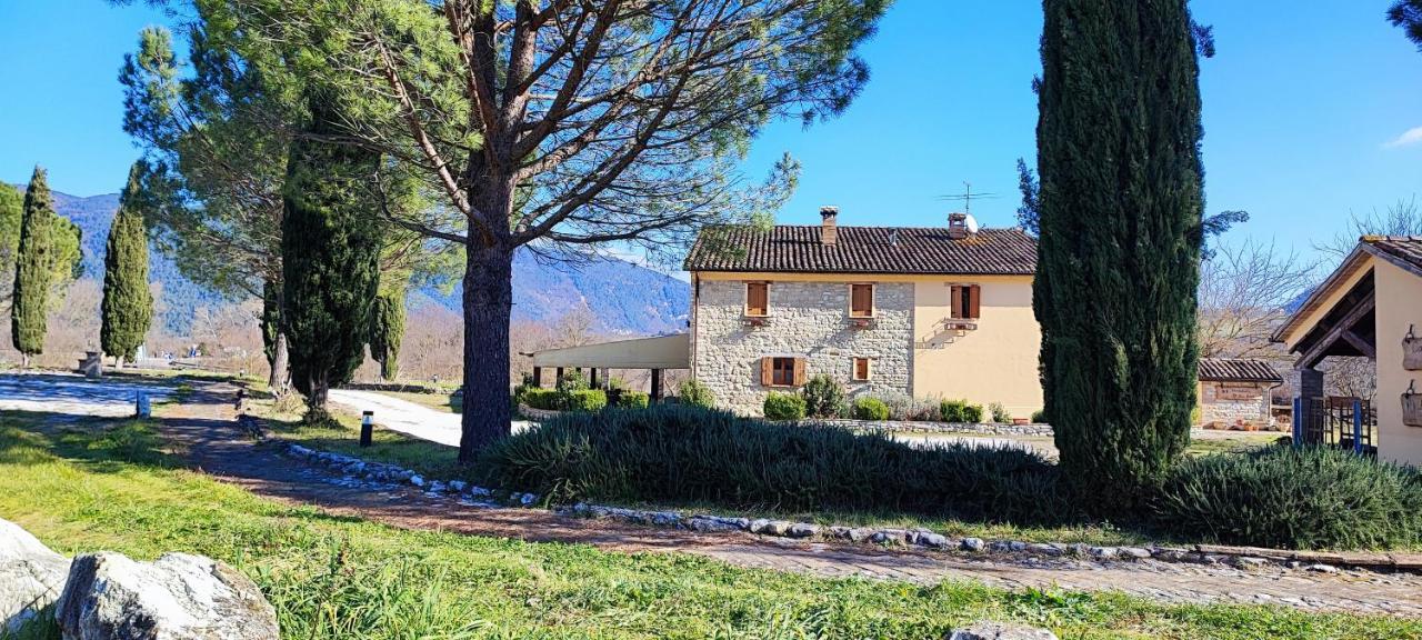 Tenuta Le Garzaie - Villa Furlo Fermignano Esterno foto